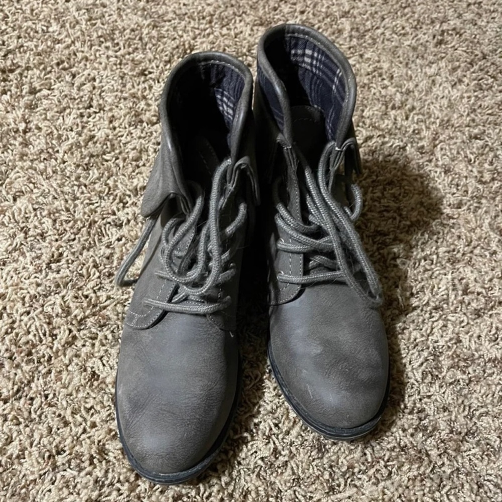 Grey fashion boots